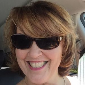 Meet your Posher, Gina