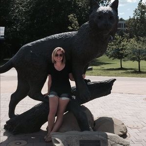 Meet your Posher, Abby