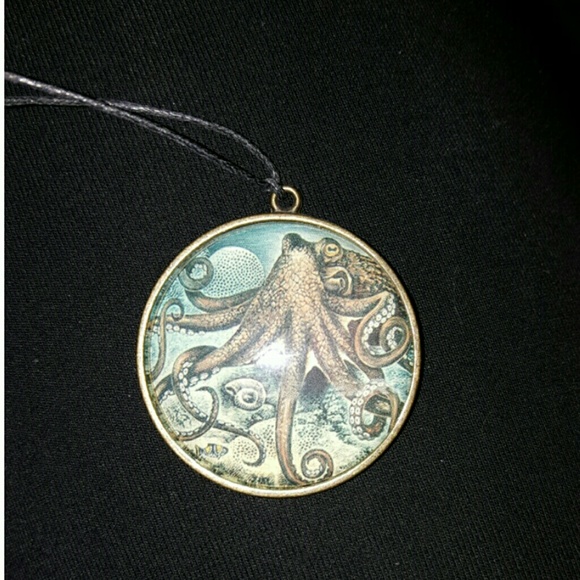Octopus necklace