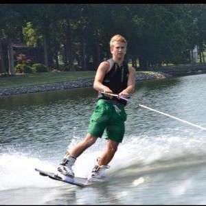 Meet your Posher, Travis