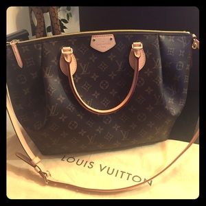 JUST SHARING ☺️ Louis Vuitton Taureen GM Monogram