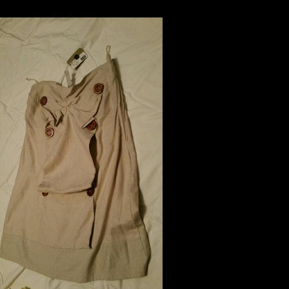 Ladies sleeveless dress - Picture 1 of 3