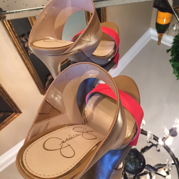 Jessica Simpson neon sandals - Picture 3 of 4