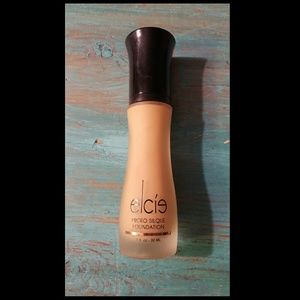 Elcie Micro Silque Foundation! Shade Sand