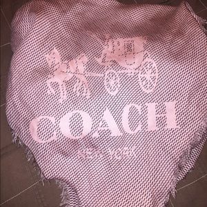 💥FLASH SALE 💥Authentic NWT Pink Coach Scarf