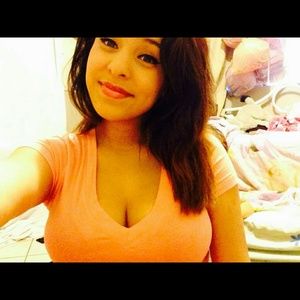 Meet your Posher, Vanessa