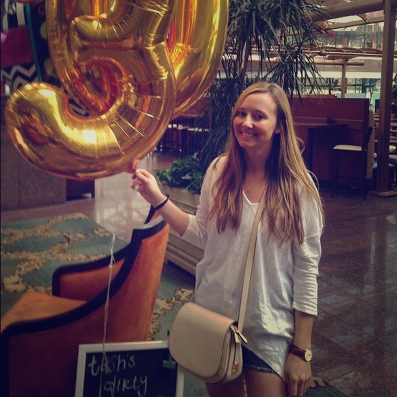 Meet your Posher, Natasha - Picture 1 of 1