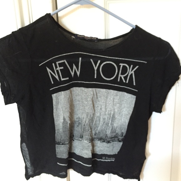 Brandy Melville NY crop top