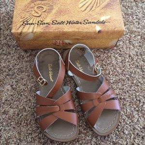 2 pairs of Salt Water sandals, size 6