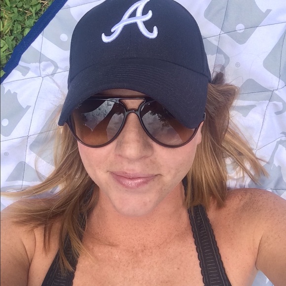 Meet your Posher, Jessica - Picture 1 of 1