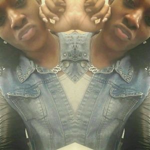 Meet your Posher, Damien