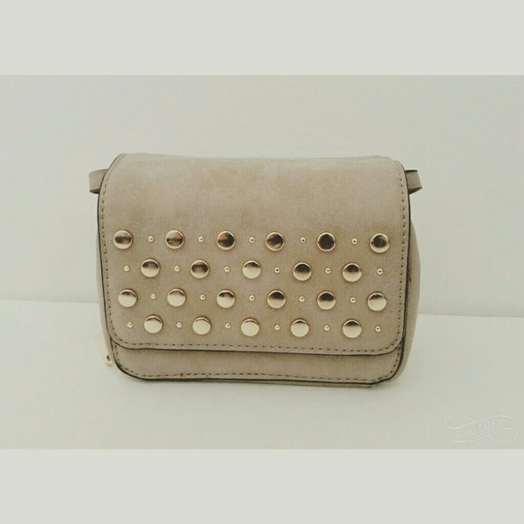 NEW Tan studded messenger bag w/adjustable strap - Picture 1 of 1