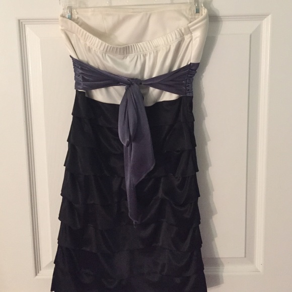 White Grey & Black Semi Formal dress! 😊 - Picture 3 of 3