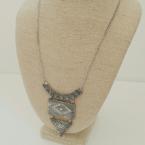 NEW Tribal Pendant - Picture 1 of 1