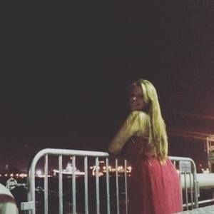 Meet your Posher, Leigh