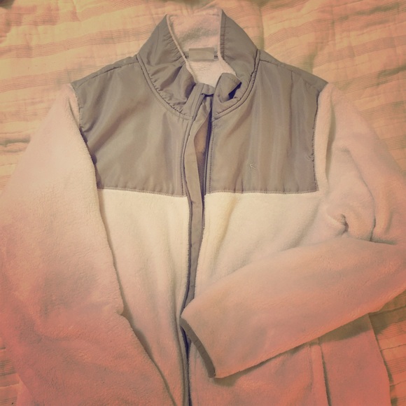 White jacket - perfect for fall.