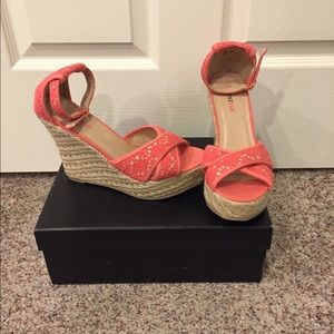 Coral wedges. Never worn Just lowered the price