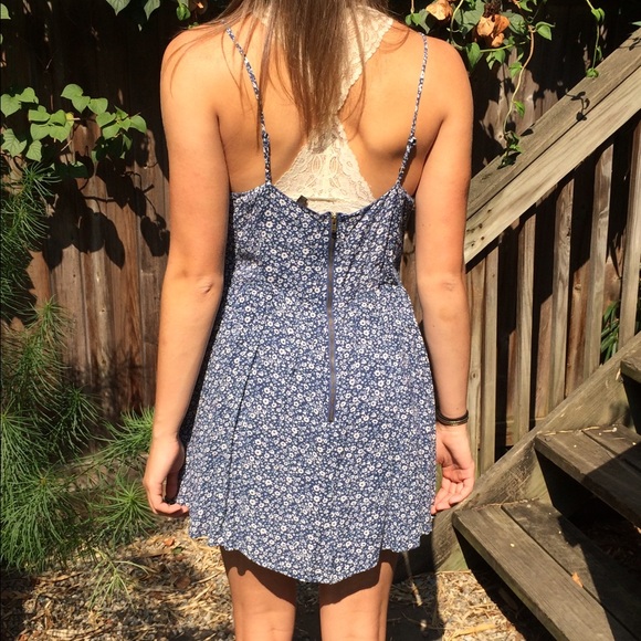 SOLD❗️Floral blue and white urban outfitters dress