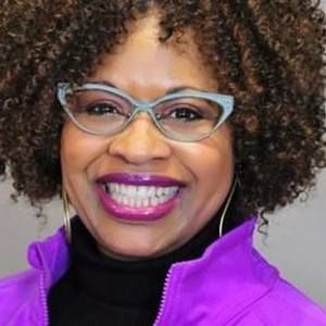 Meet your Posher, Adrienne