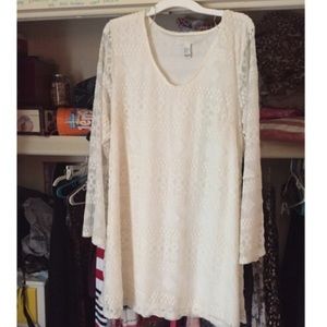 BRAND NEW Forever 21 lace dress