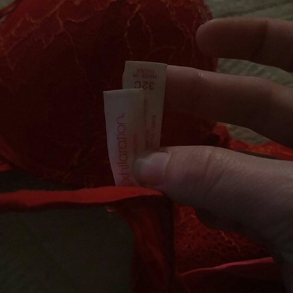 32 c bra - Picture 2 of 2