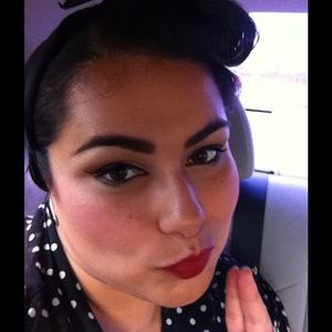 Meet your Posher, Ariana