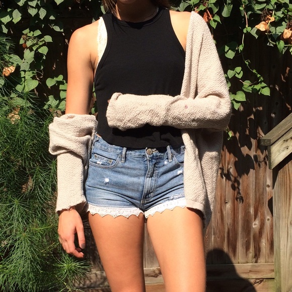 SOLD❗️Cream Brandy Melville open cardigan