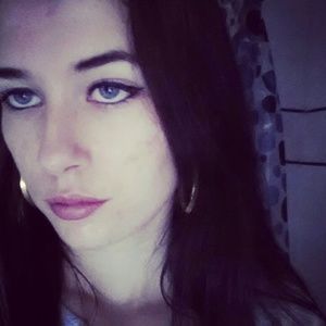 Meet your Posher, Violet