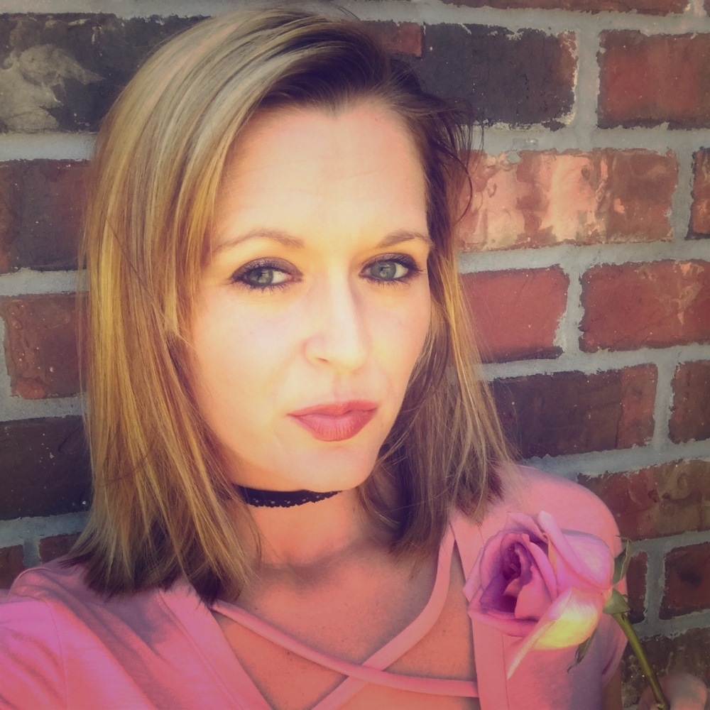 Meet your Posher, Nikki