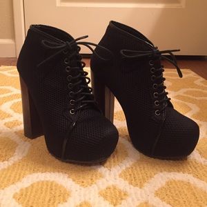 Black Litas!