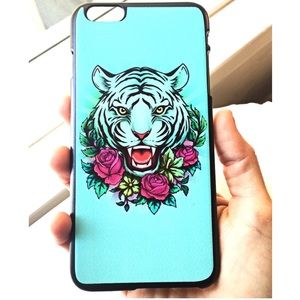 NWT turquoise white tiger iPhone case!