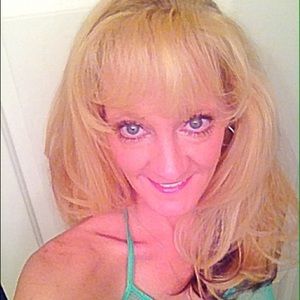 Meet your Posher, Pamela
