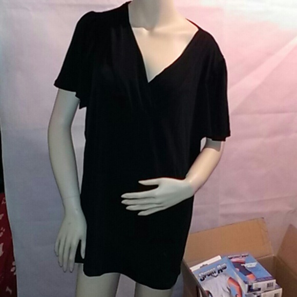 NWT A Solid V Neck Tunic - Picture 1 of 4