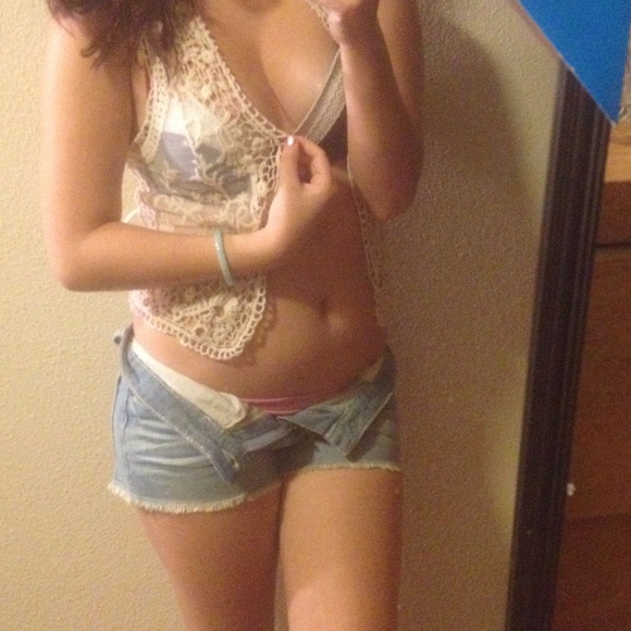 Lace cover over - Picture 1 of 2