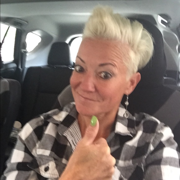 Meet your Posher, Karen