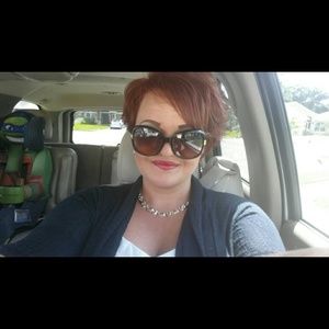 Meet your Posher, Sara