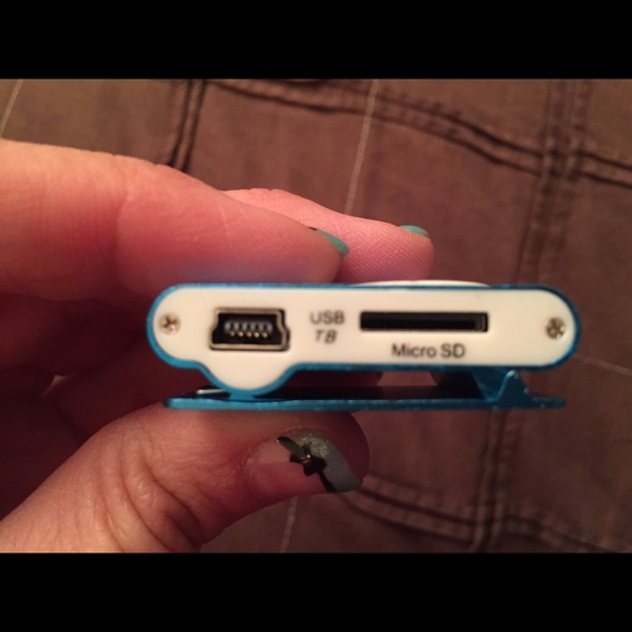 MP3 player - Picture 2 of 2