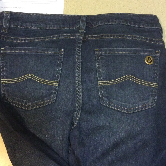 Jeans - Picture 3 of 4