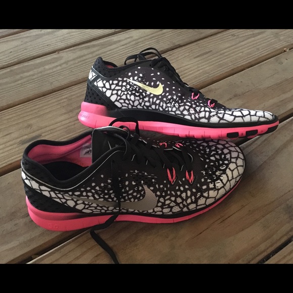 Nike Free 5.0 TR Fit 5 size 9M NEW!