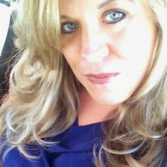 Meet your Posher, Rebecca - Picture 1 of 1