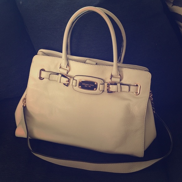 Vanilla Leather MK Bag with Rose Gold Hardware!