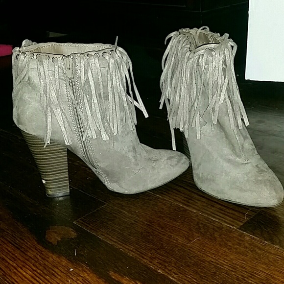 Fringe boot