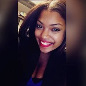 Meet your Posher, Eyana