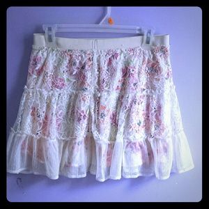 Floral lace skirt