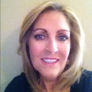 Meet your Posher, Carol