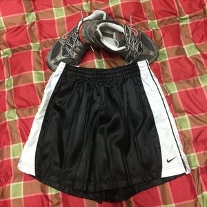 Nike Gym Shorts Fits women's small