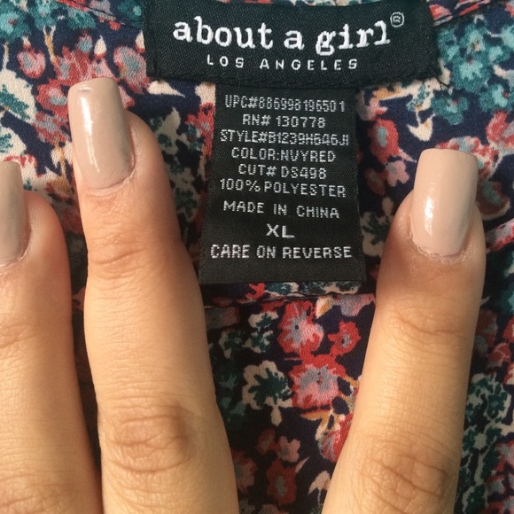 cute dressy tee - Picture 3 of 3