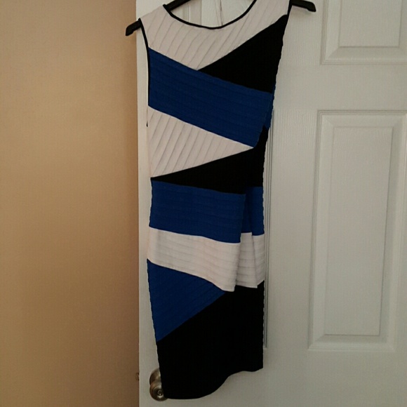 Calvin Klein Dress - size 12 - Picture 3 of 4