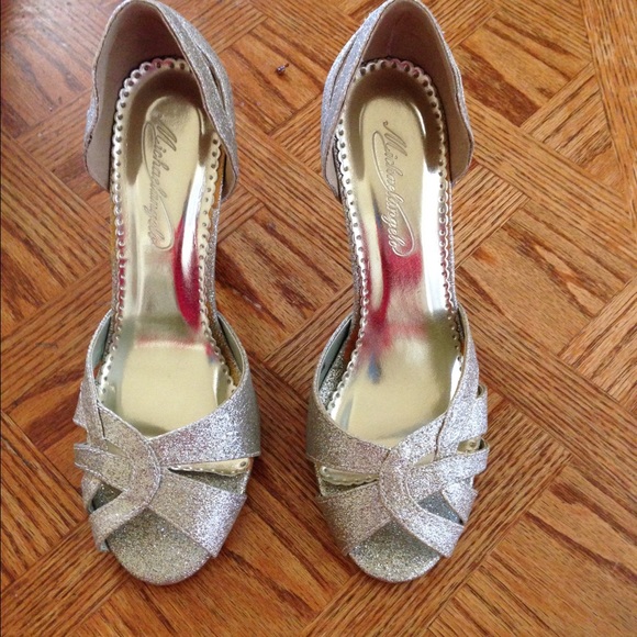 Dressy shoes