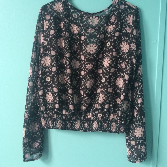 floral blouse - Picture 3 of 3